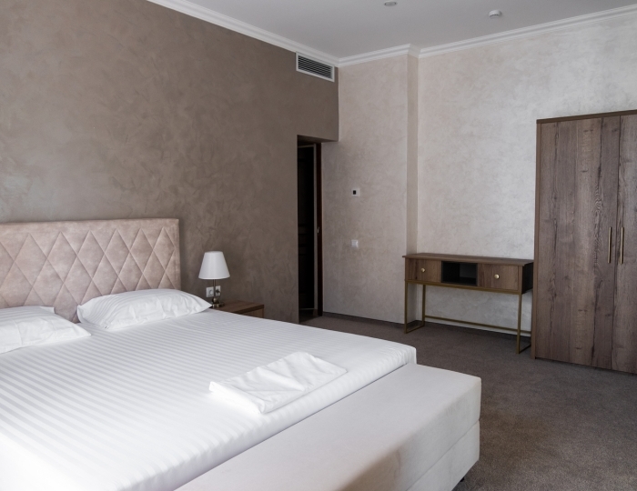 Апартаменты 4-местные 3-комнатные, корпус 2 или 3 - Дом отдыха «Нарт» Гагра