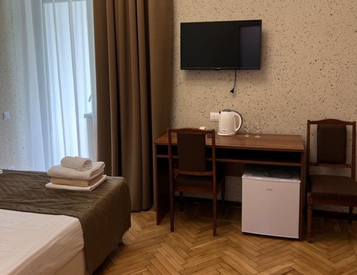 Стандарт 2-местный 1-комнатный, вид горы/дорога, корпус 4 - Дом отдыха «Нарт» Гагра