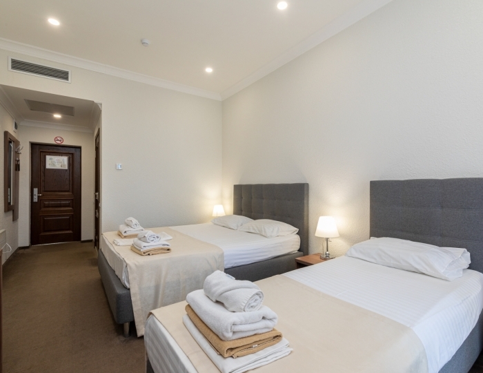 Стандарт 3-местный 1-комнатный к.1, море - Дом отдыха «Нарт» Гагра