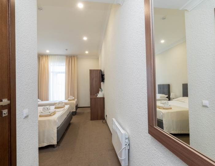 Стандарт 3-местный 1-комнатный к.1, море - Дом отдыха «Нарт» Гагра